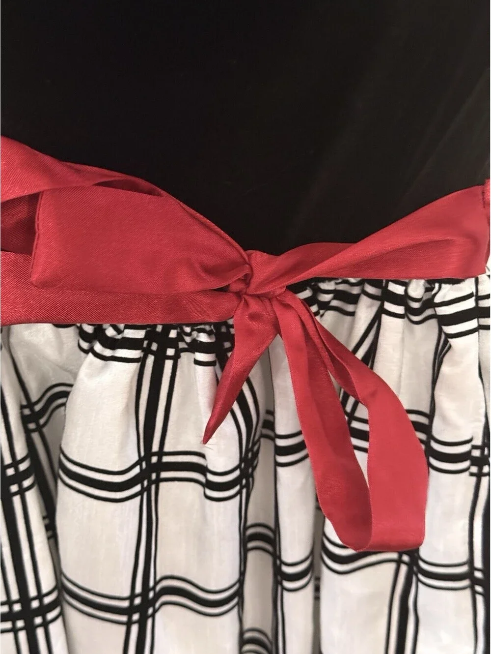GEORGE Girls Short Sleeve Black Velvet White Plaid Holiday Dress Red Flower Sz 8